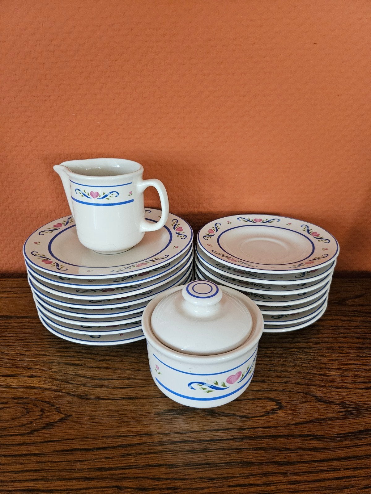 Tułowice servies, Ophalen
