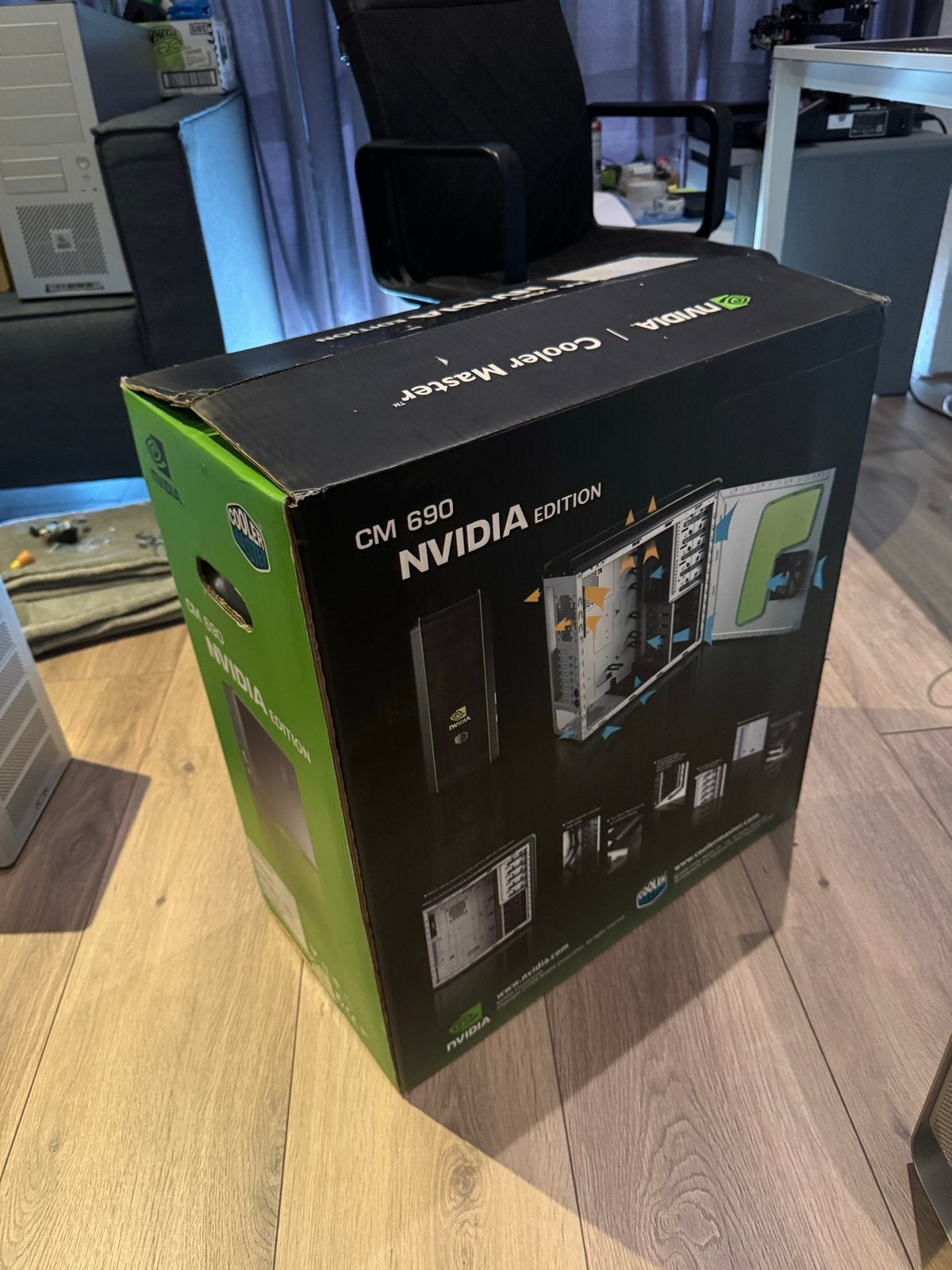 Cooler Master CM 690 NVIDIA Edition NOS (New Old Stock), Computers en Software, Ophalen, Zo goed als nieuw
