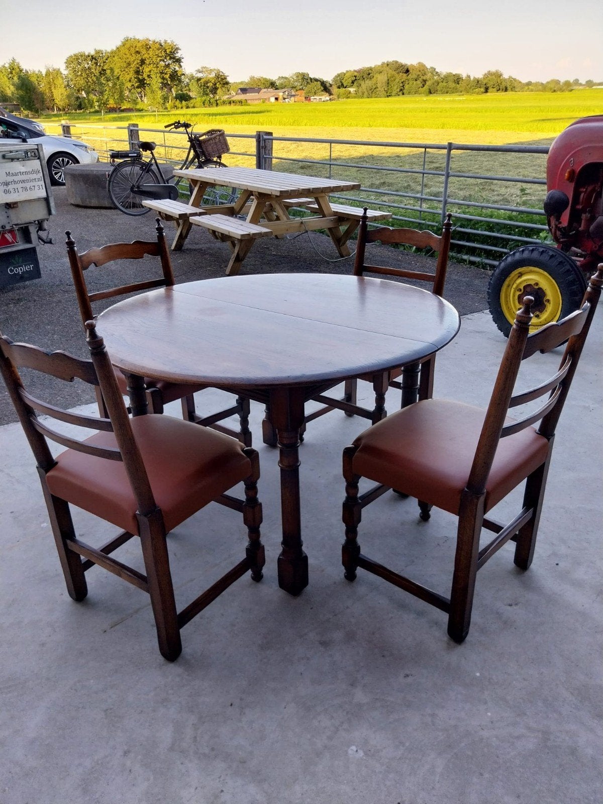 uitschuif tafel met 4 stoelen, Ophalen, Gebruikt, 4 tot 6 stoelen