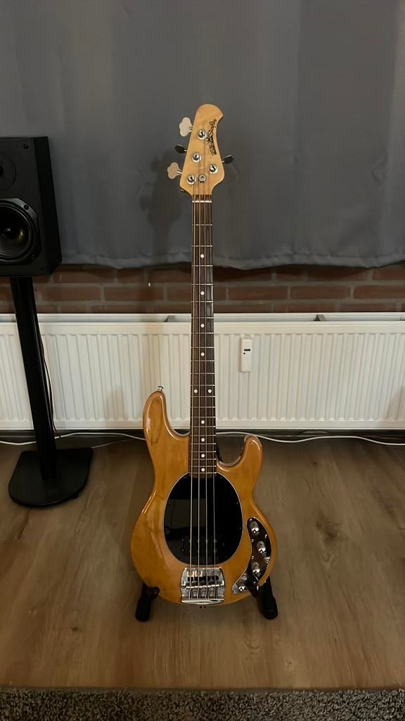 Musicman stingray 3eq uit 1991, Muziek en Instrumenten, Ophalen, Gebruikt, Elektrisch