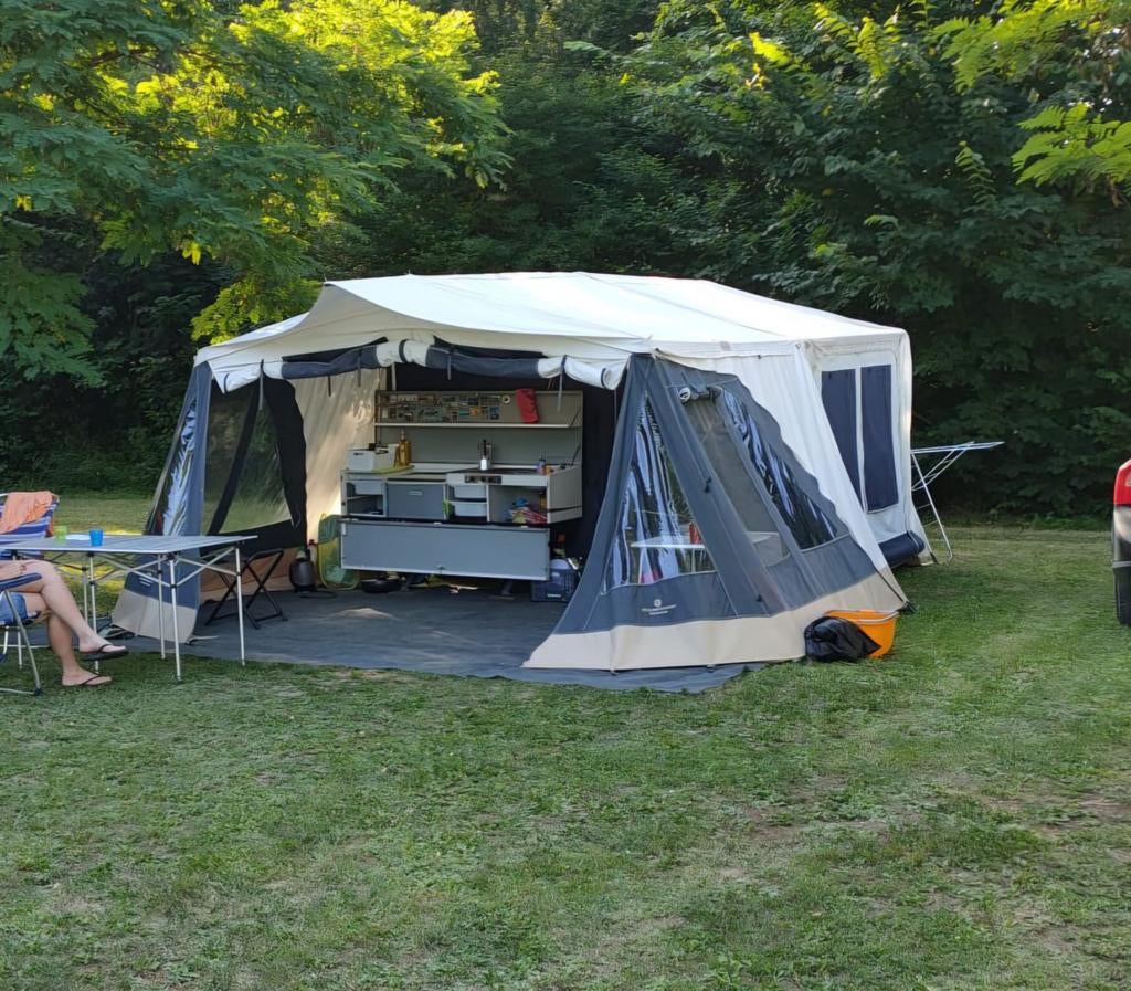 Combi camp valley, Ophalen, Combi-Camp, Aanwezig, Grijs