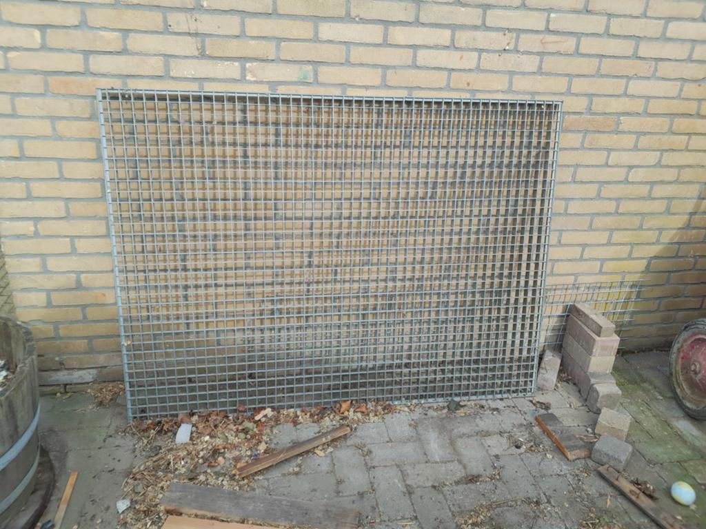 Gegalvaniseerd ijzeren vloerrooster, Doe-het-zelf en Verbouw, Metalen, Ophalen of Verzenden