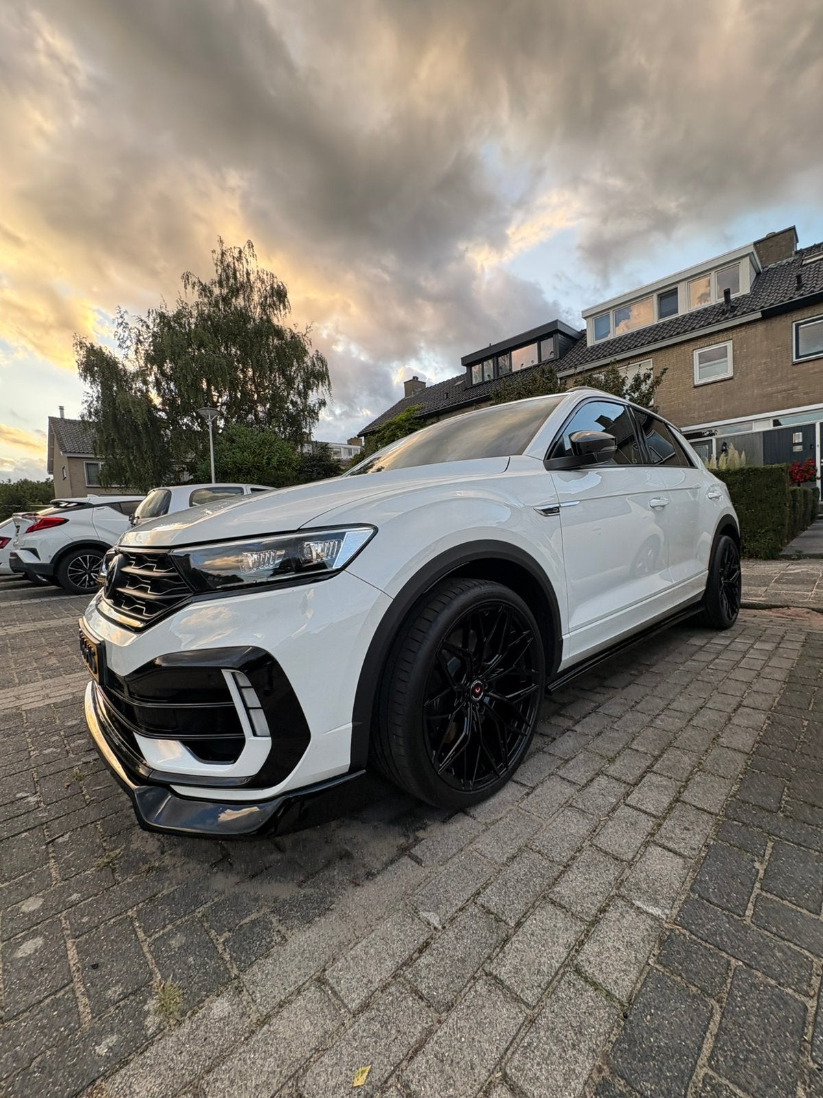 Volkswagen T-Roc 2.0 TSI 300pk 4Motion,Akra,Pano,ACC,Stage1, Auto's, Volkswagen, Automaat, 4 cilinders, 1984 cc, Leder en Stof