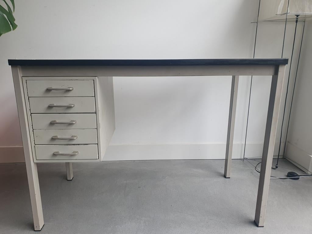 Vintage metalen bureautje met formica blad, Ophalen, Overige typen, Gebruikt, Met lades