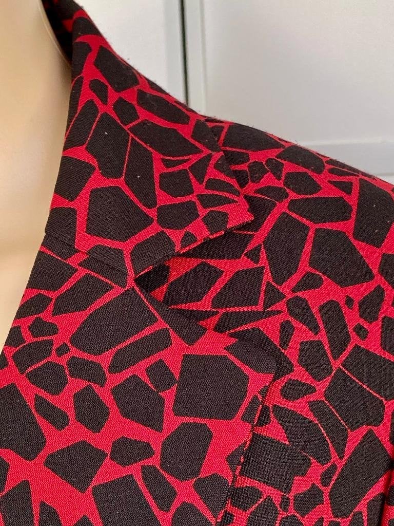 J609 & Co maat M=38/40 jasje blazer colbert zwart/rood, Maat 38/40 (M), &Co Woman, Ophalen of Verzenden, Zo goed als nieuw