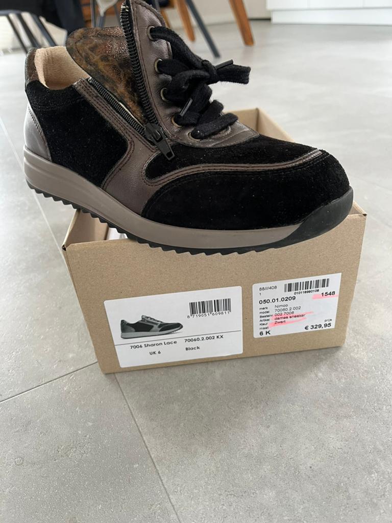 TEAB Damessneakers veter/rits. Zwart/brons, Ophalen, Zwart, Sneakers of Gympen, Zo goed als nieuw