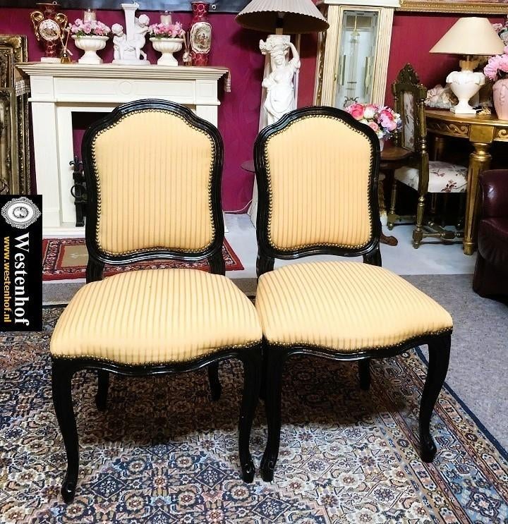 2x Klassiek stoelen hout zwart met crème - goud stoffen, Antiek en Kunst, Antiek | Meubels | Stoelen en Banken, Ophalen