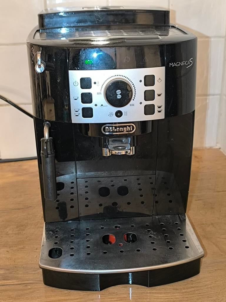 De'Longhi Magnifica S ECAM 20.110.B LET OP DEFECT!!, Ophalen, Niet werkend