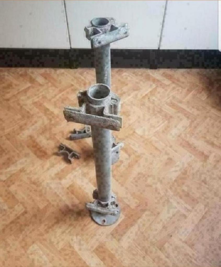 verkeerspalen plus minus 66 cm hoog €15,00, Ophalen, Gebruikt