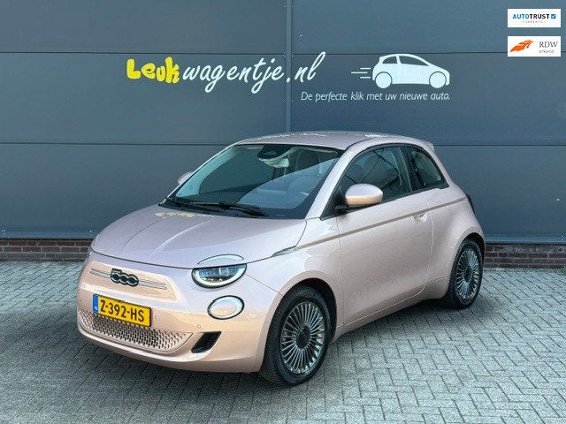Fiat 500 Icon 42 kWh *camera *comfortpack *magic eye *stoelv, Auto's, Fiat, Stof, Overige kleuren, 4 stoelen, 1265 kg
