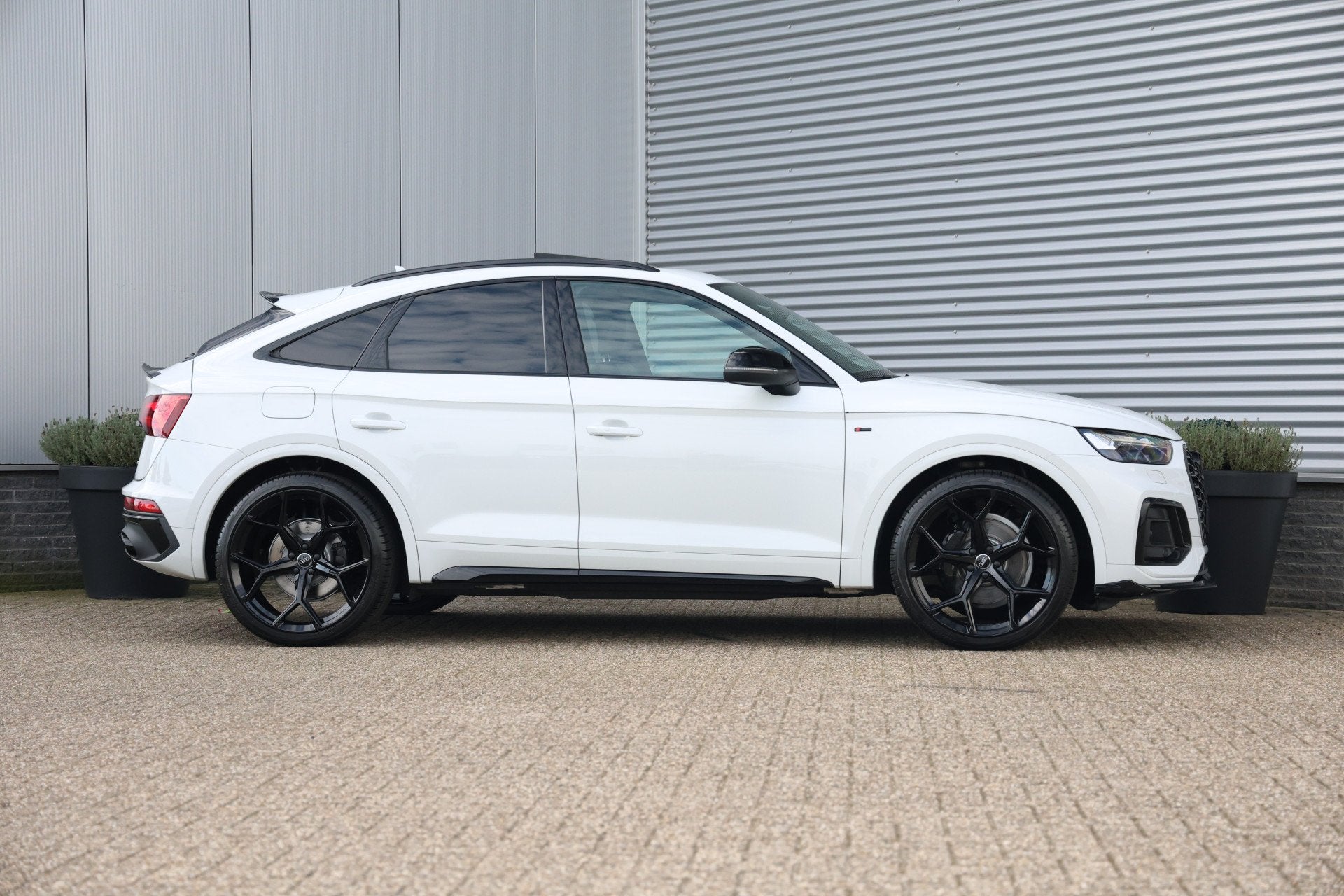 Audi Q5 Sportback 50 TFSI e S-Line 299pk Quattro Pano|Luchtv, Auto's, Automaat, Dealer onderhouden, Gebruikt, 4 cilinders