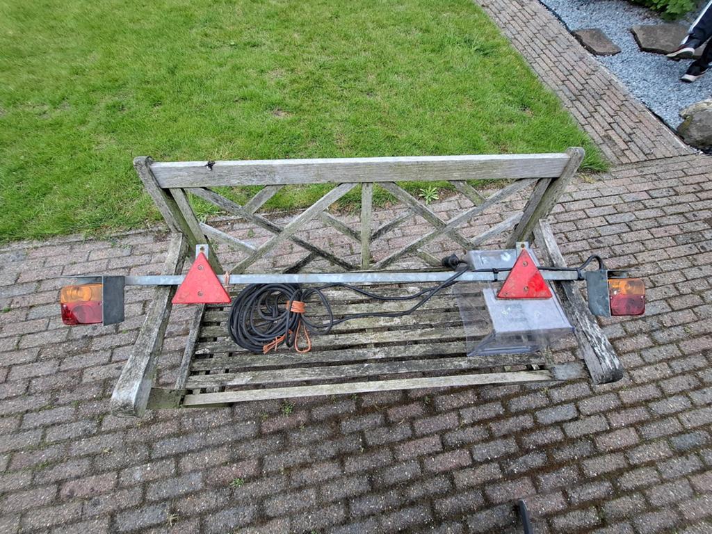 Aanhanger lichtbalk, Ophalen