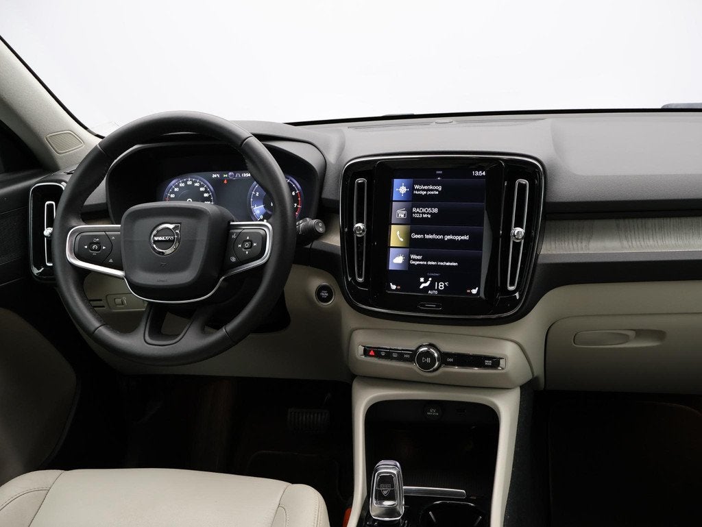Volvo XC40 2.0 T4 190PK Inscription / Trekhaak / Lederen Bek, Auto's, 15 km/l, Euro 6, 1969 cc, 93 €/maand