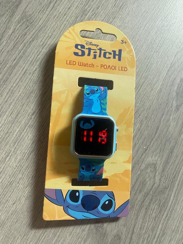 Disney Stitch LED Horloge - Nieuw in verpakking, Sieraden, Tassen en Uiterlijk, Horloges | Kinderen, Ophalen of Verzenden, Nieuw