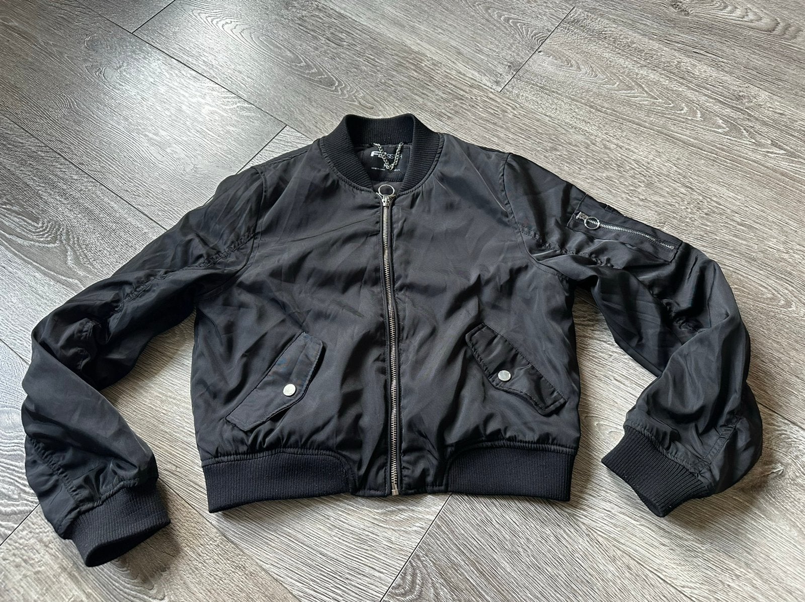 Bomber jas maat M new yorker, Ophalen of Verzenden, Zo goed als nieuw, Maat 38/40 (M), Zwart