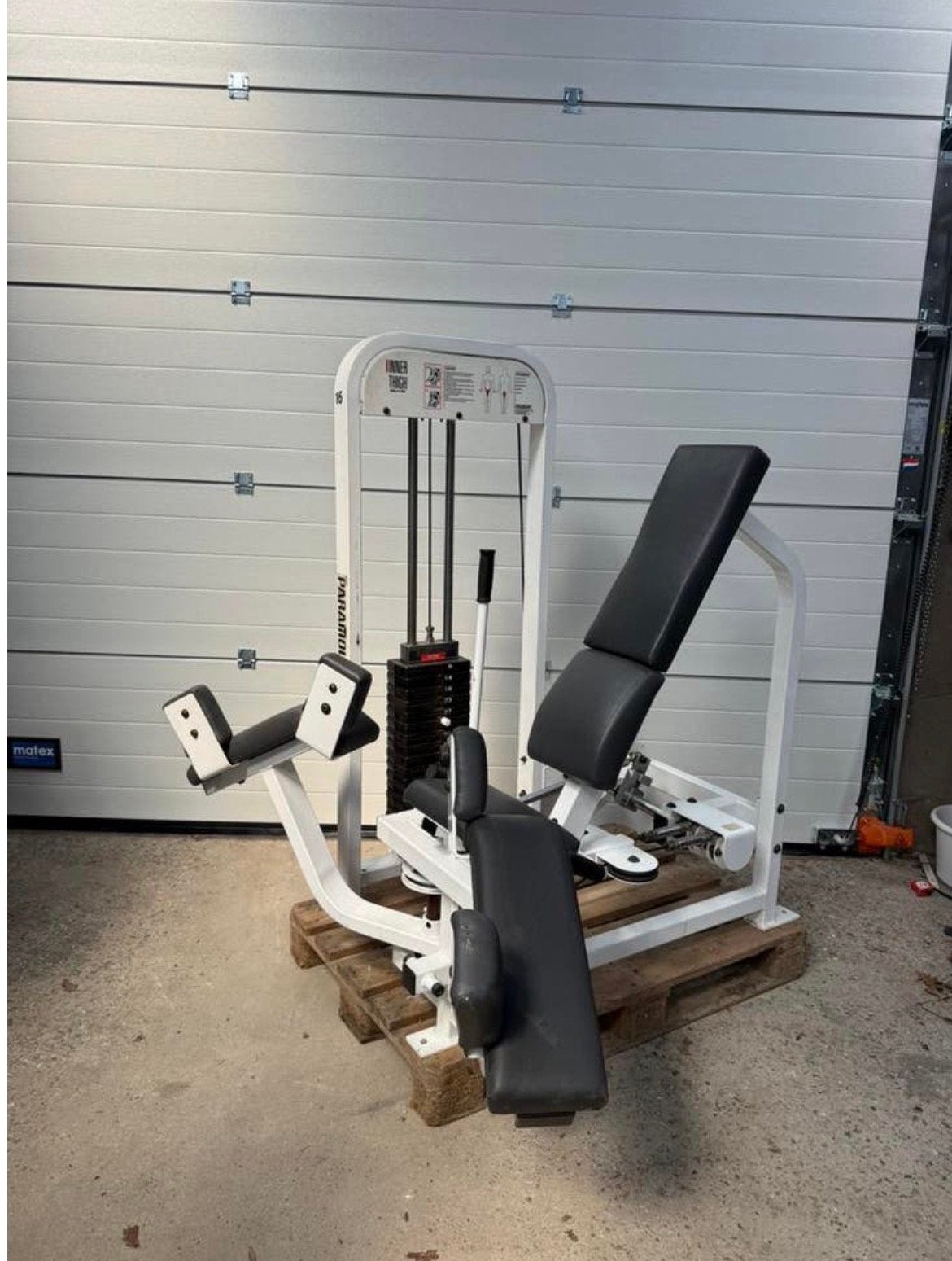Paramount Abductor / Adductor 2 machines / Abduktor, Ophalen, Benen, Gebruikt, -