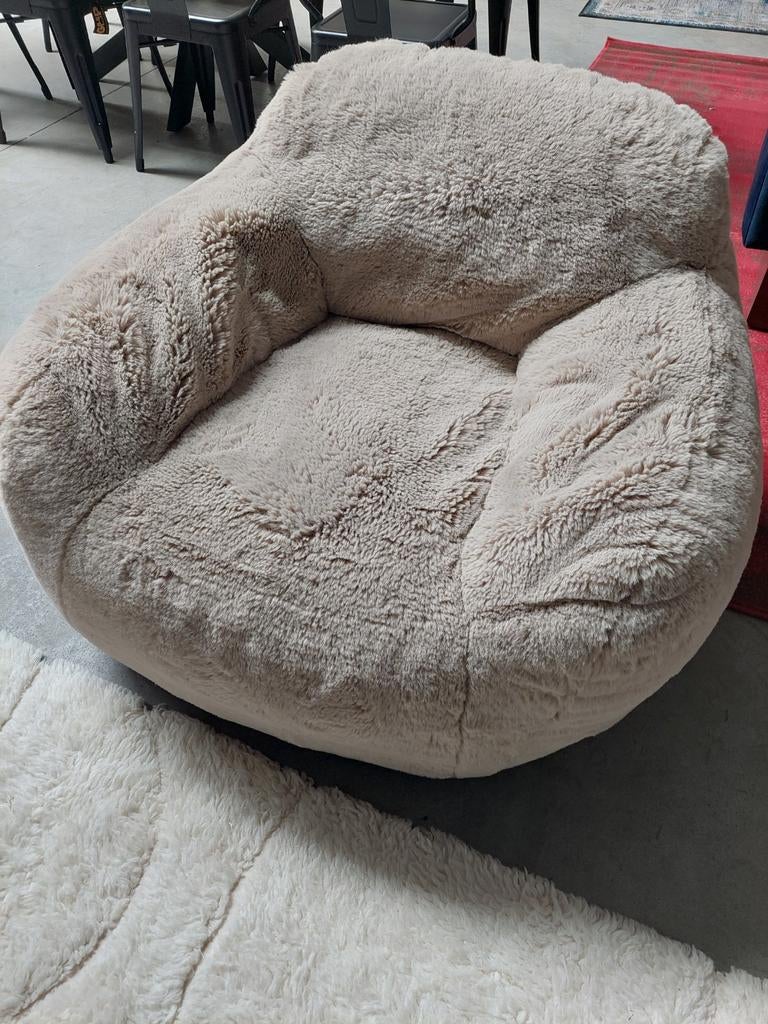 Lounge fauteuil stoel zachte beige stof, Huis en Inrichting, Stoelen, Ophalen, Modern design, Overige kleuren, Zo goed als nieuw