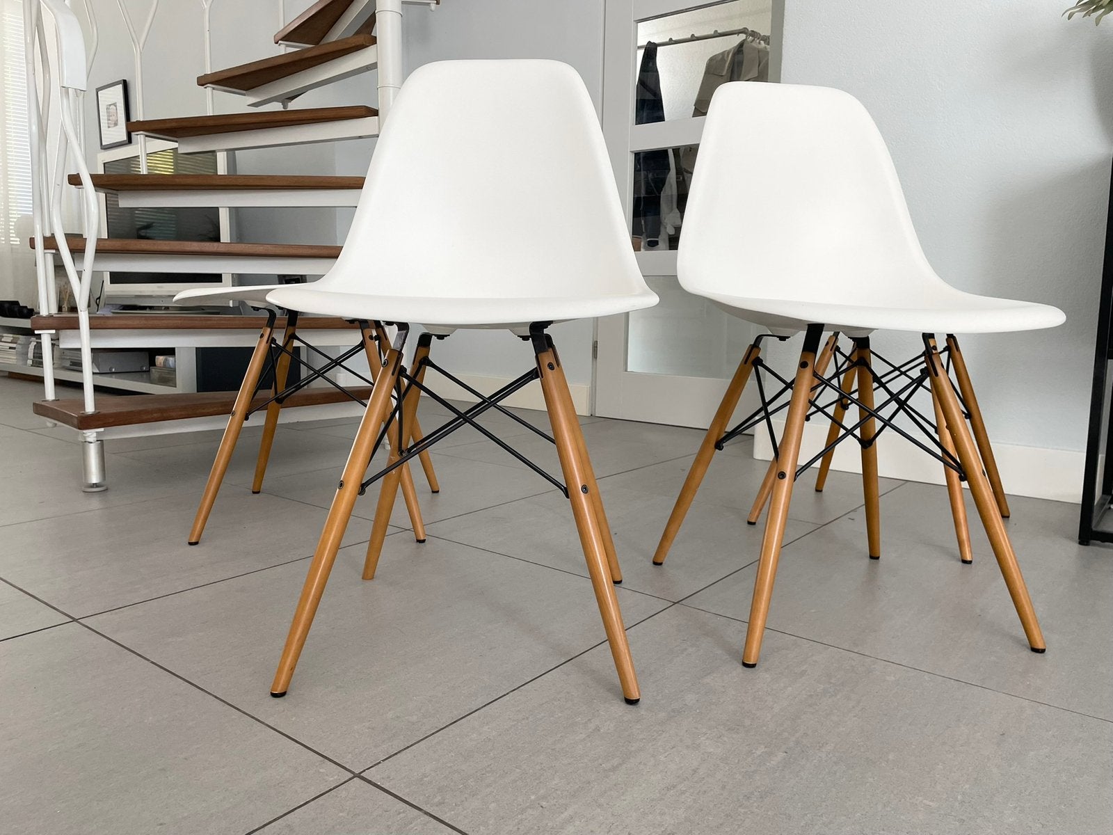 Vitra Eames stoelen wit dsw naturel, Vitra, Ophalen of Verzenden, Zo goed als nieuw, Nvt