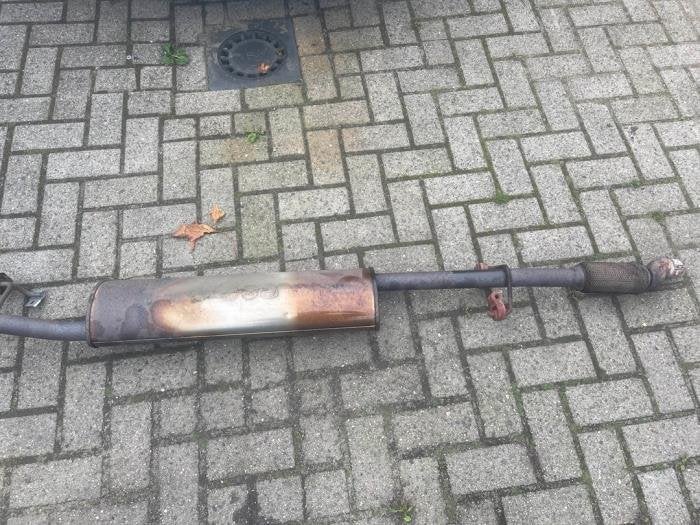 Uitlaat Midden + Einddemper van een Alfa Romeo Mito, Gebruikt, -, Verzenden, -