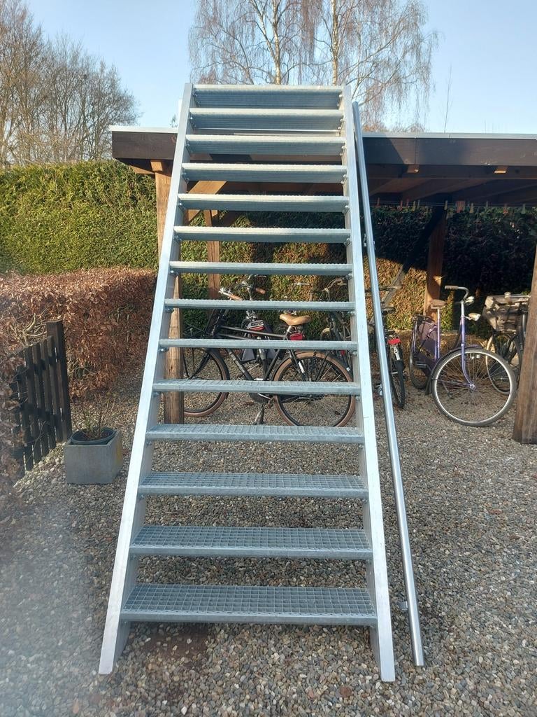 Trap RVS en aluminium, Ophalen, 2 tot 4 meter