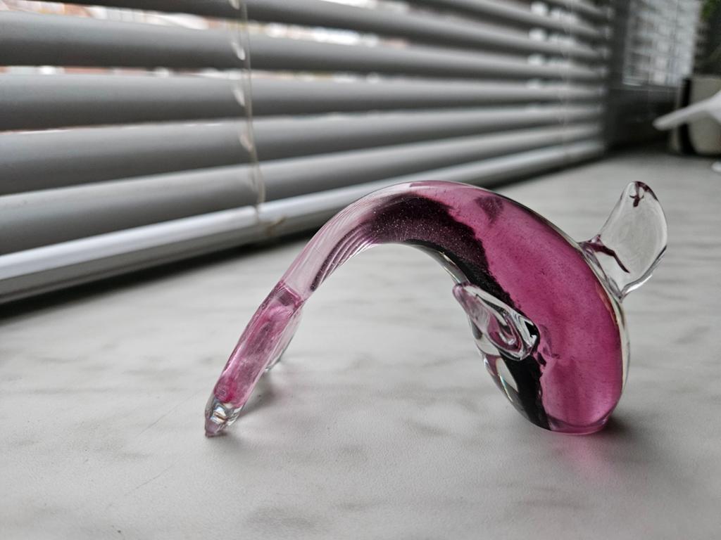 Glazen orka beeldje, roze en transparant, Ophalen