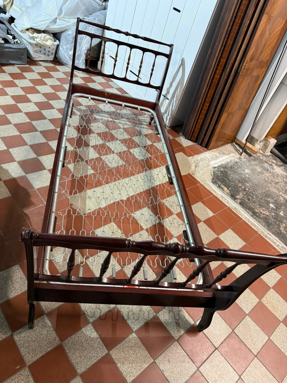 Klasiek 1 persoons bed, Ophalen