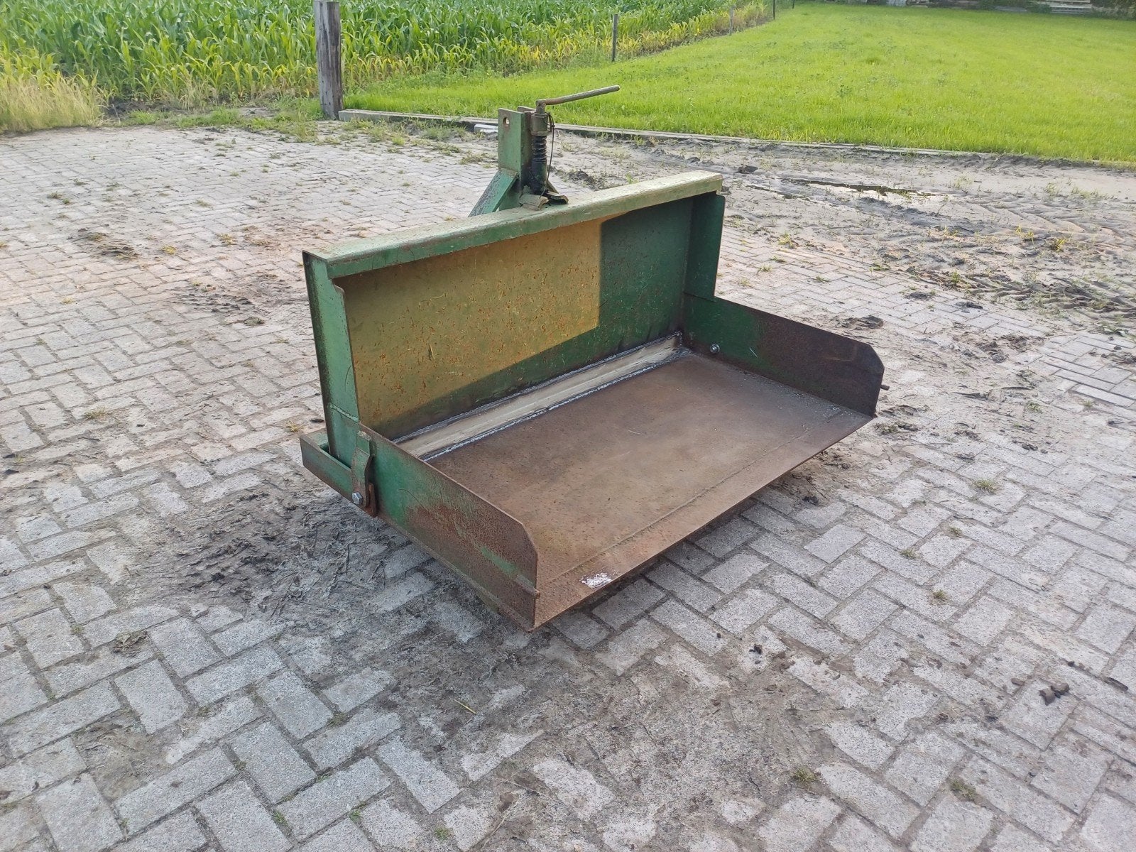 Mooie grondbak, Ophalen of Verzenden, Zo goed als nieuw