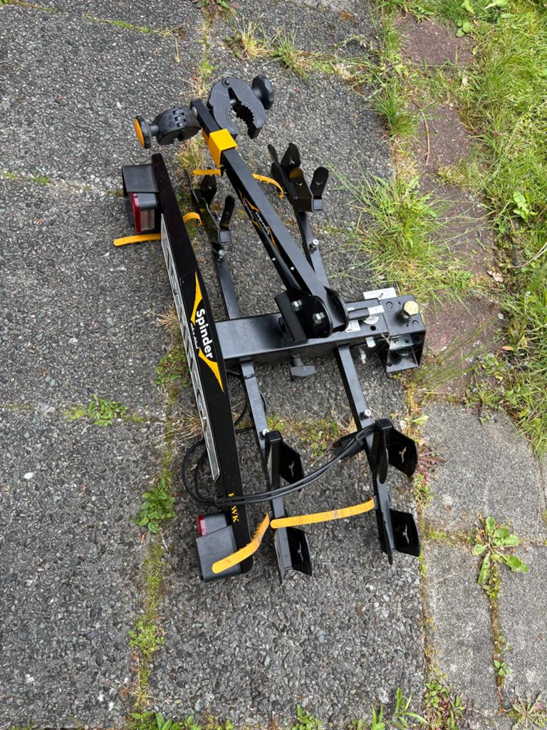 Spinder hawk fietsendrager, Ophalen, Gebruikt, Trekhaakdrager