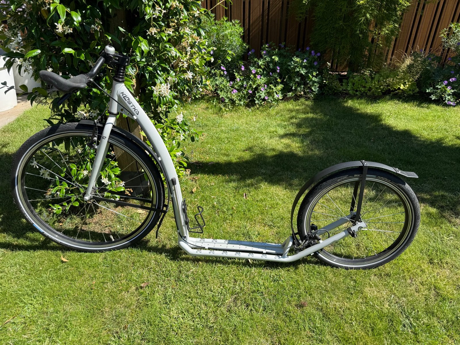 Kostka Tour Max Step - Mooie Grijze Step met Schwalbe Banden, Fietsen en Brommers, Steps, Ophalen, Zo goed als nieuw, Gewone step