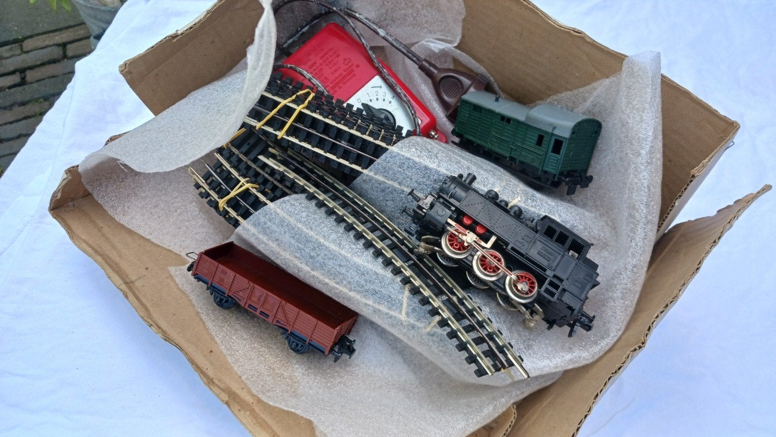 TREINSET, MODELSPOORBAAN TREINBAAN., Hobby en Vrije tijd, Modeltreinen | H0, Ophalen of Verzenden, Gelijkstroom, Treinset, Märklin