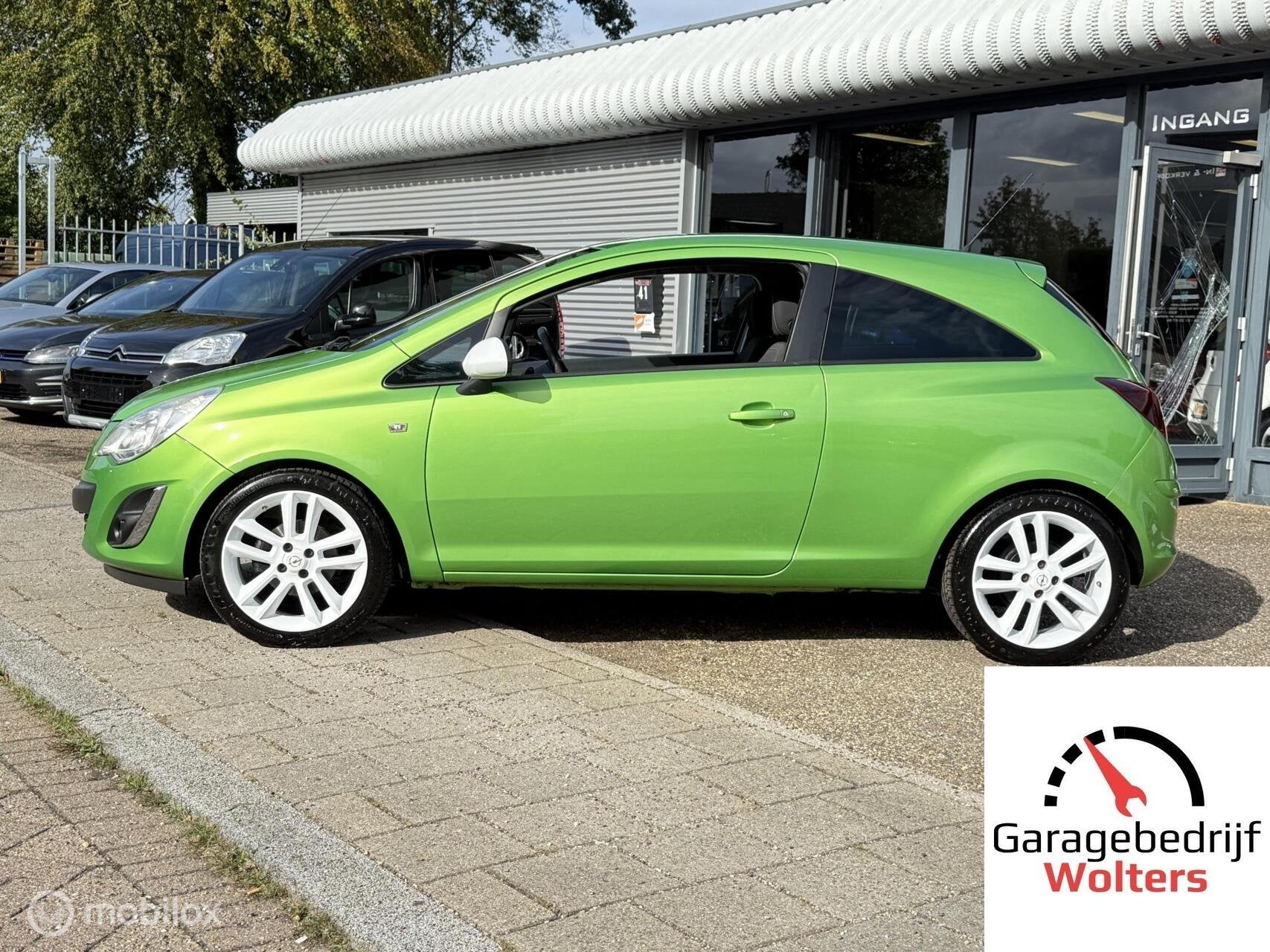 Opel Corsa 1.4-16V Anniversary Color Edition stoel+stuurverw, Auto's, Voorwielaandrijving, Gebruikt, 4 cilinders, Met garantie (alle)
