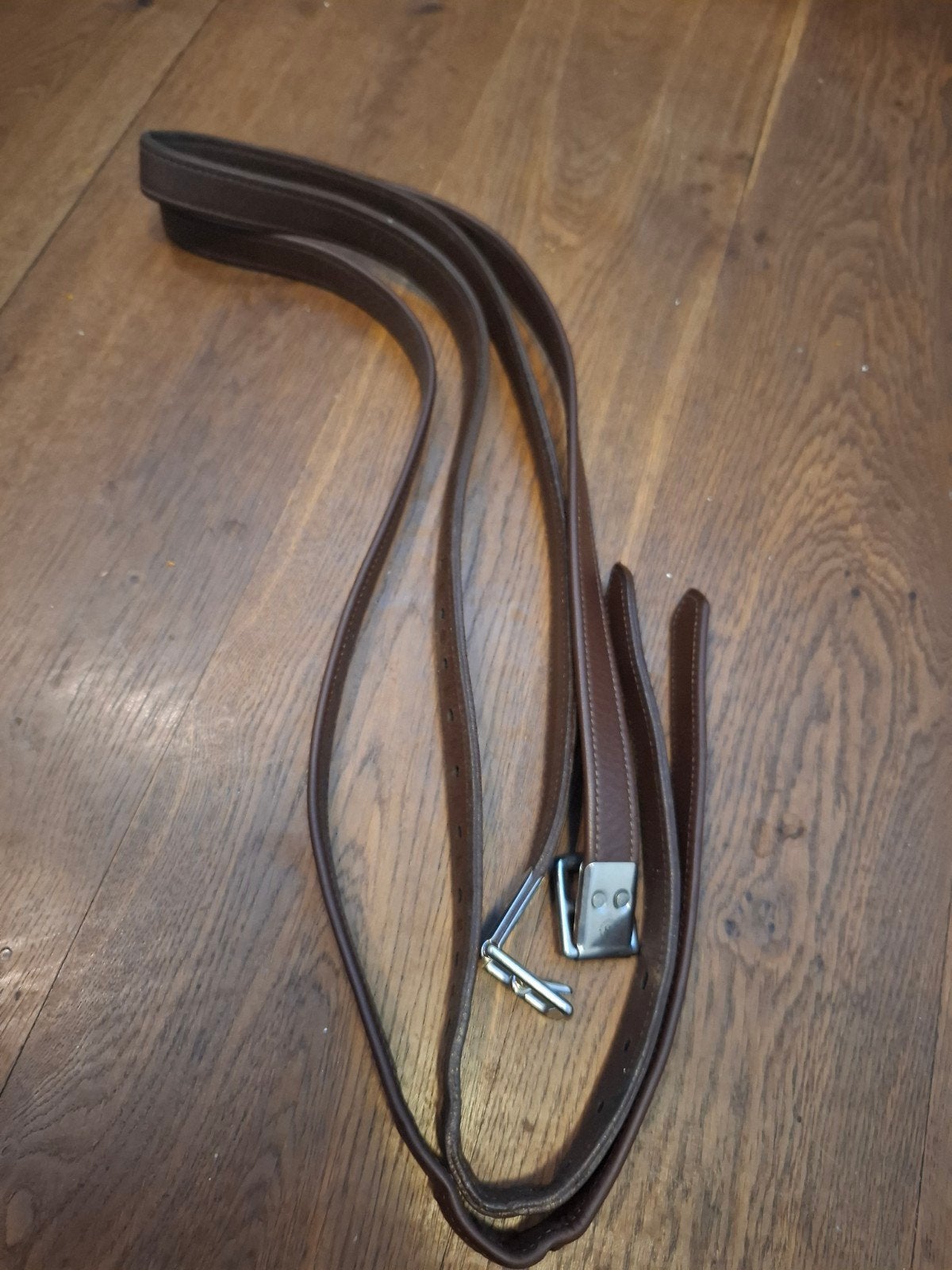 Bates bruine beugelriemen 140 cm, Zo goed als nieuw, Bates, Bates.com, Bates.com