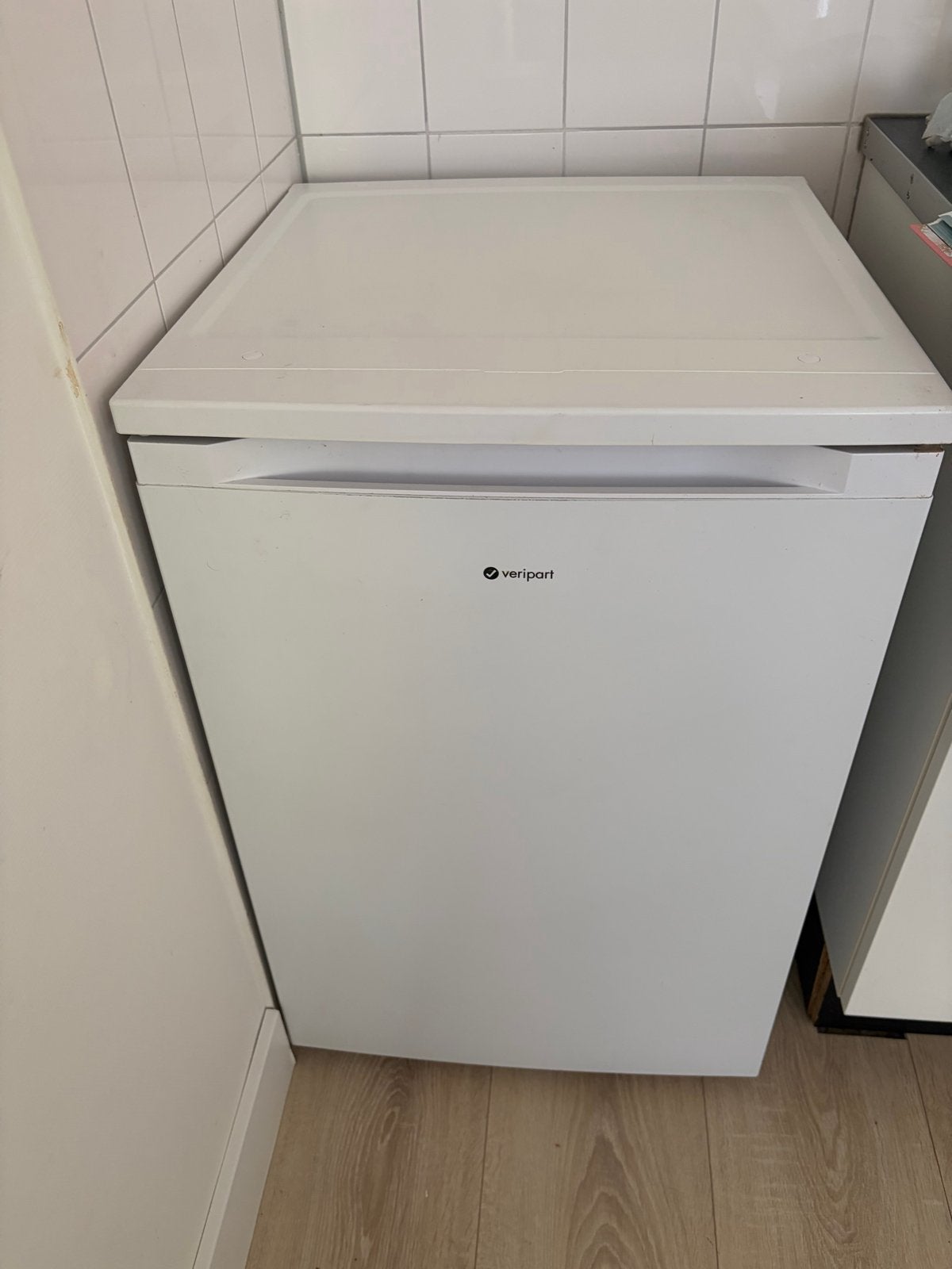 Veripart Koelkast - Compact en Efficiënt, Witgoed en Apparatuur, Koelkasten en IJskasten, Ophalen, Zonder vriesvak, Minder dan 45 cm