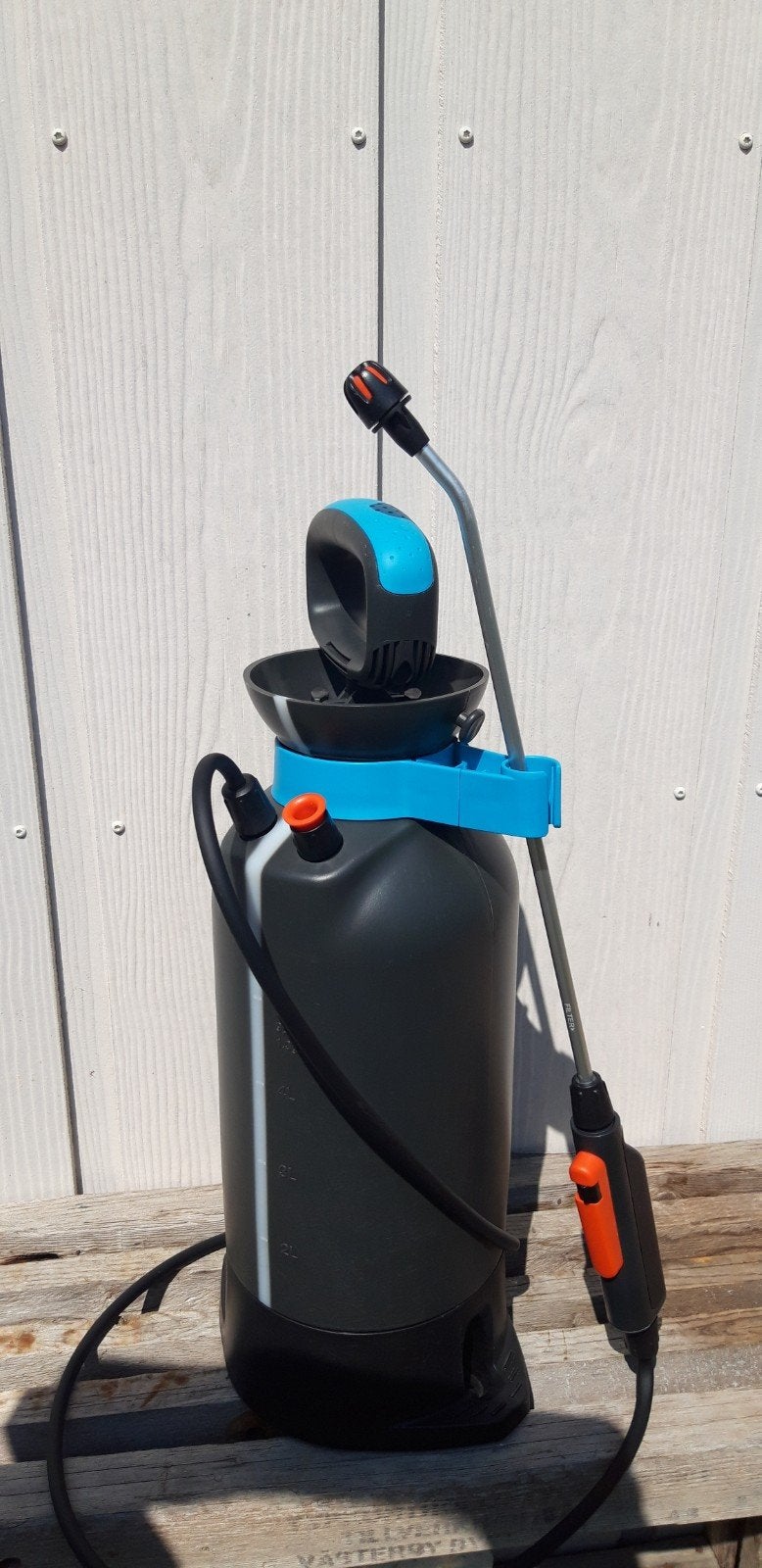 Gardena Drukspuit 5 Liter. 2 keer gebruikt, Tuin en Terras, Ophalen of Verzenden, Zo goed als nieuw, Overige soorten, Gardena