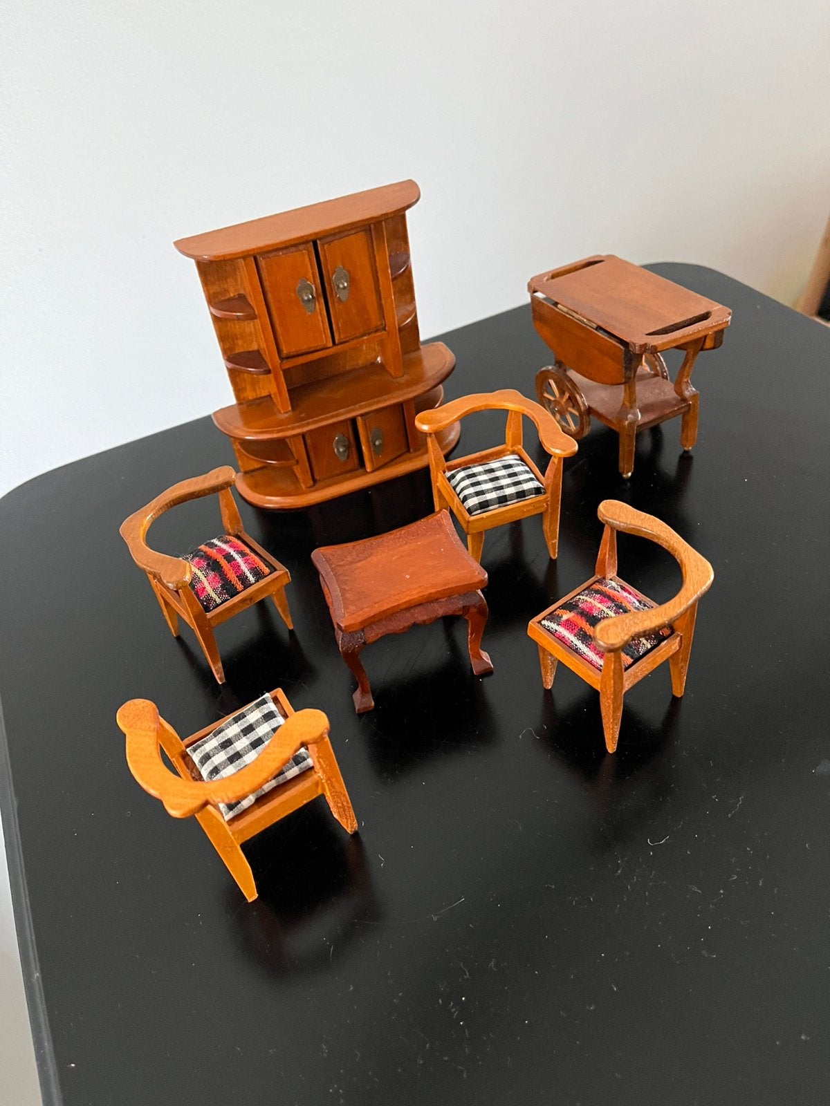 Poppenhuismeubels mooi zetje, Verzamelen, Poppenhuizen en Toebehoren, Ophalen of Verzenden, Zo goed als nieuw, Poppenhuis