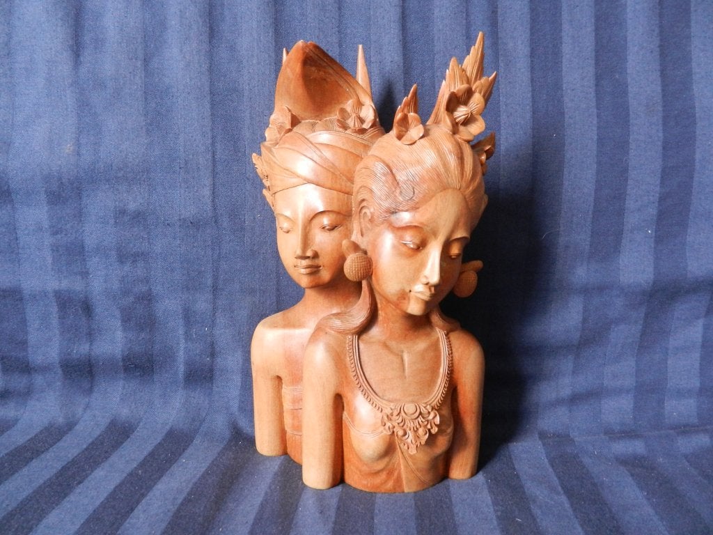 Houten sculptuur Buste van man en vrouw Indonesie gesigneerd, Groep mensen, Handgemaakt, Buste, Ophalen of Verzenden