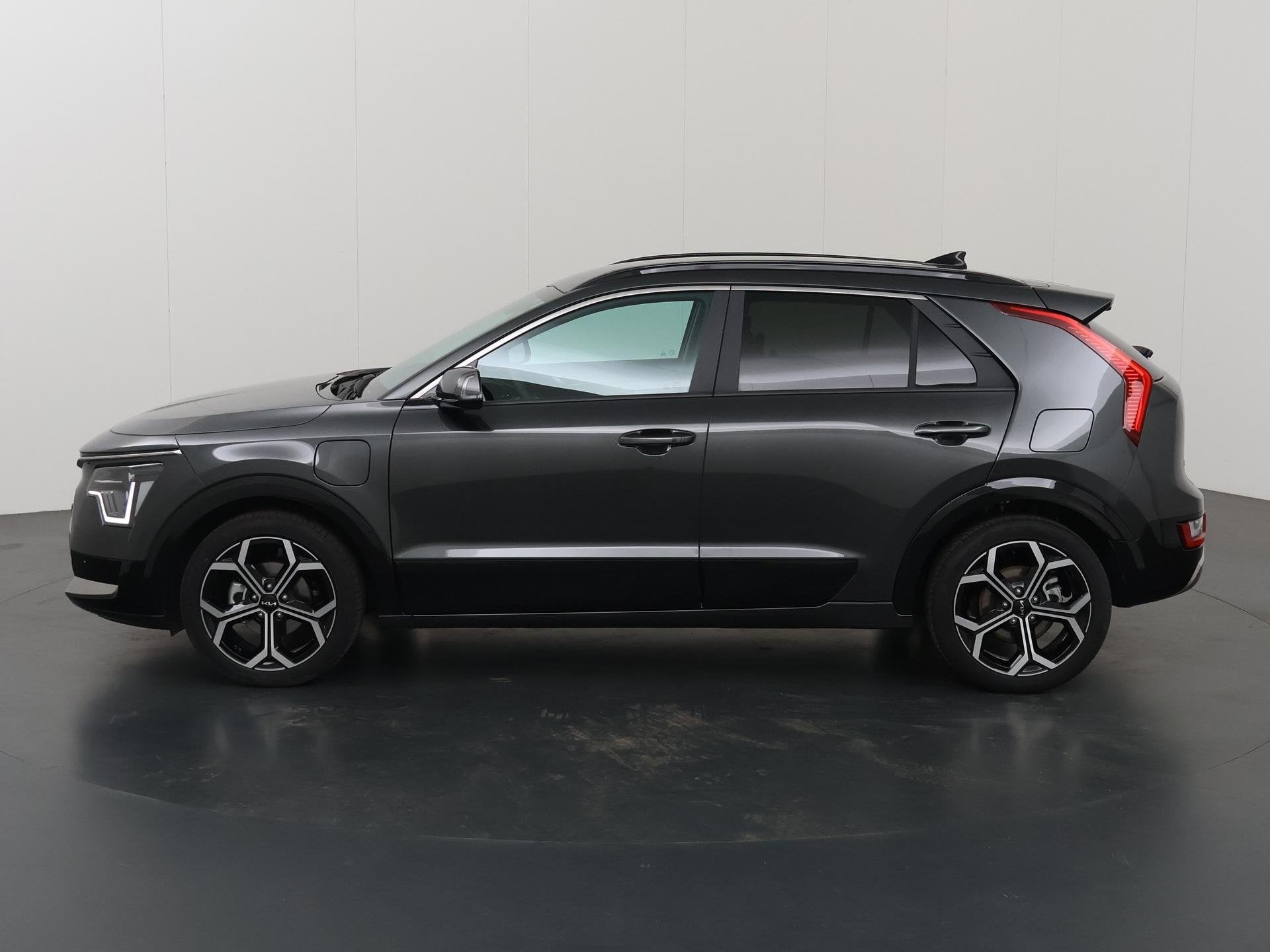 Foto 5 van Kia Niro 1.6 GDi PHEV DynamicPlusLine Edition | 18” lichtm
