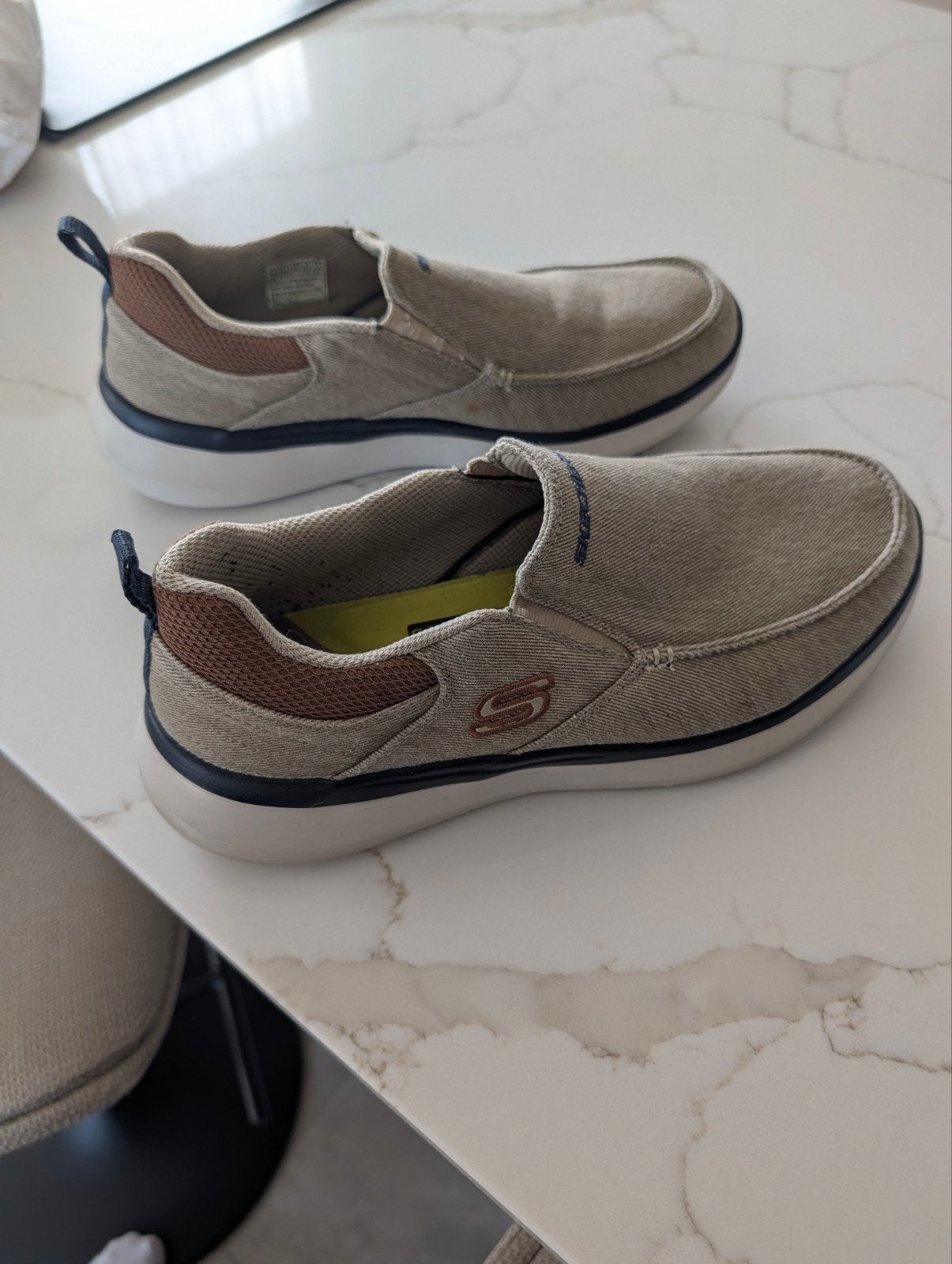 Skechers Classic Fit Air-Cooled Memory Foam Sneakers, Kleding | Heren, Overige kleuren, Ophalen of Verzenden, Skechers, Sneakers of Gympen
