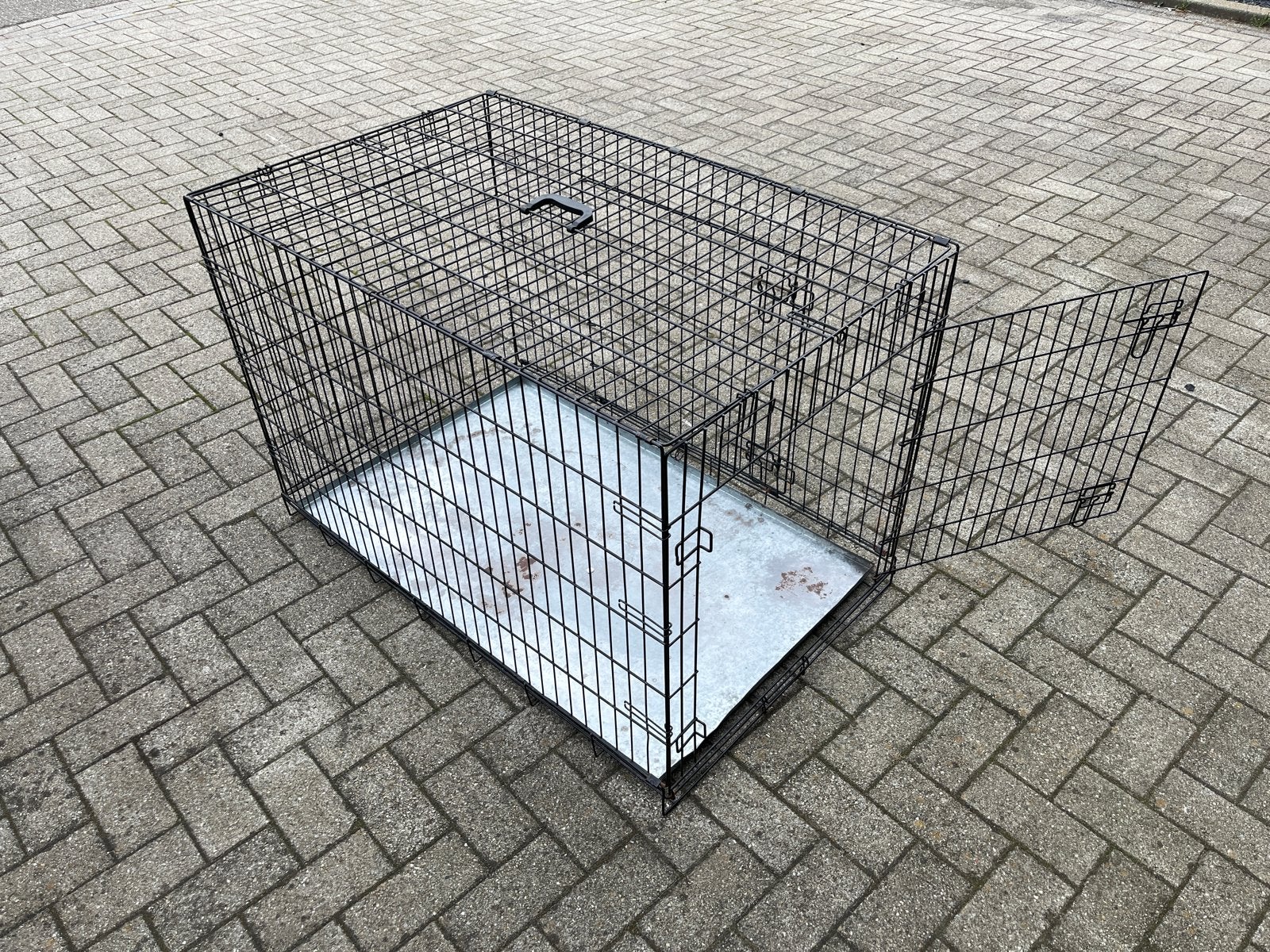 Hondenbenche gebruikt, Ophalen, Gebruikt