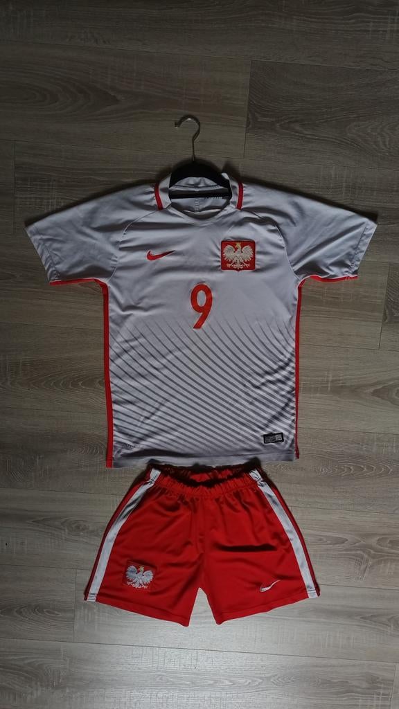 Polen 2016 Lewandowski thuistenue - shirt en broekje, Maat M, Ophalen of Verzenden, Zo goed als nieuw, Set