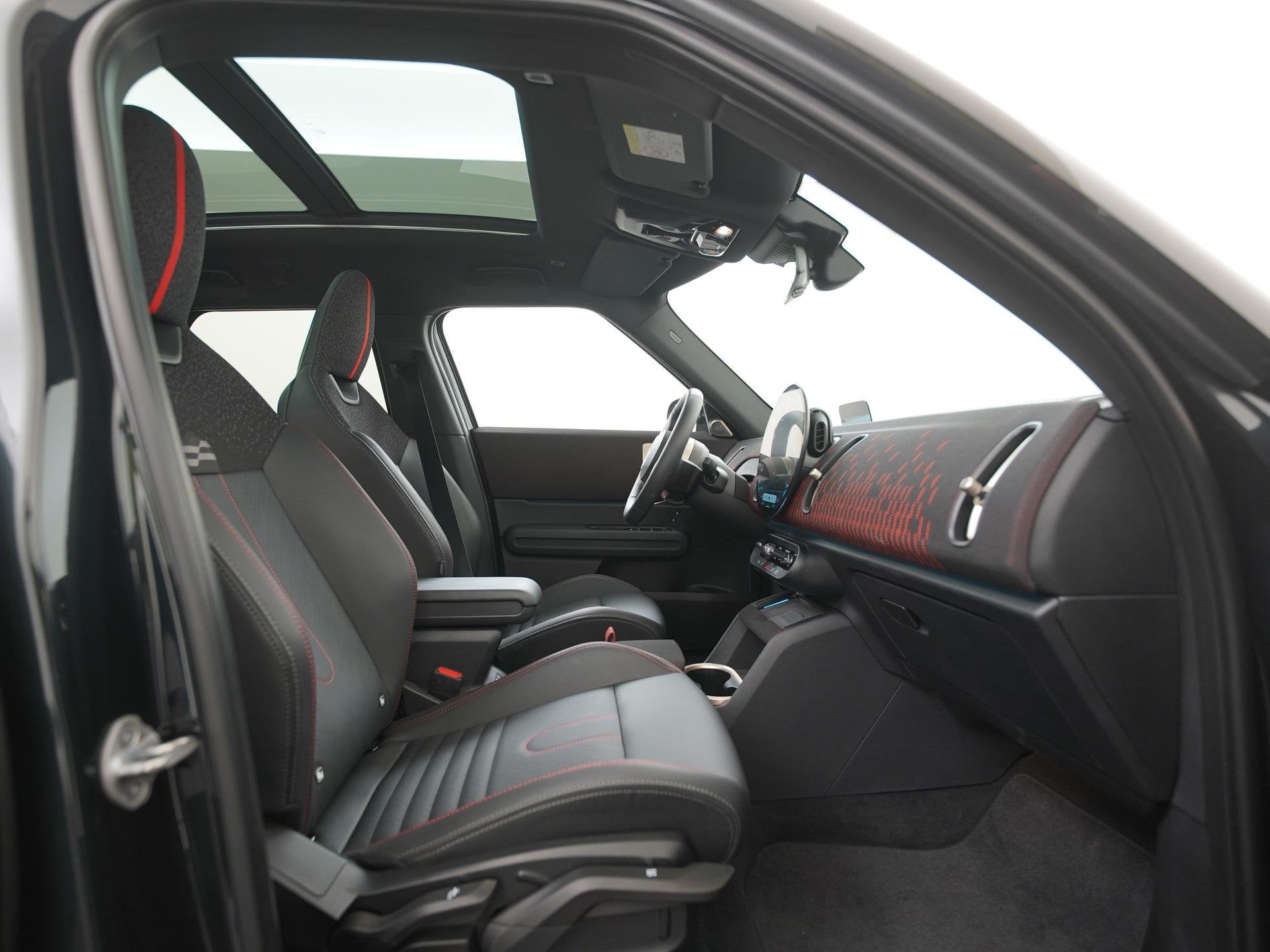 MINI Countryman SE ALL4 John Cooper Works L 66.5 kWh | Panor, Auto's, Automaat, 12 maanden, Gebruikt, Countryman