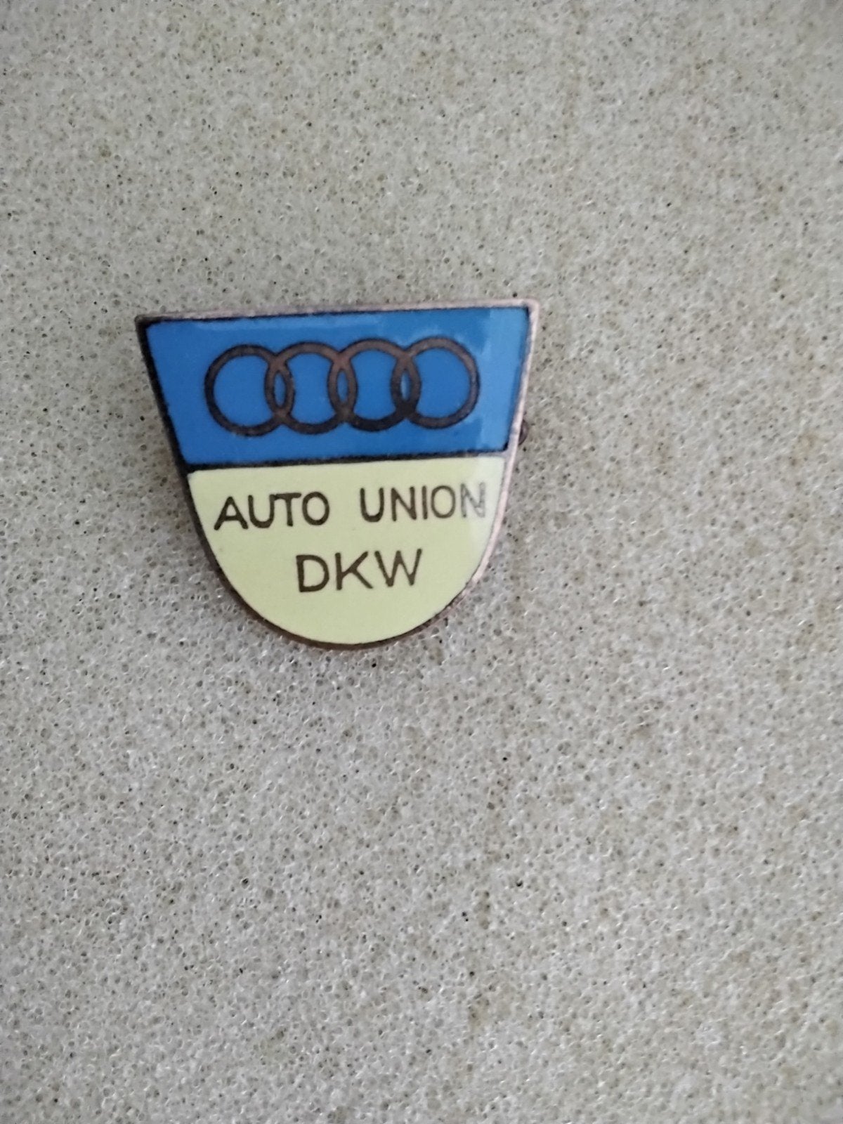 Oude Emaille Auto Union DKW broche, Ophalen of Verzenden, Gebruikt, Transport