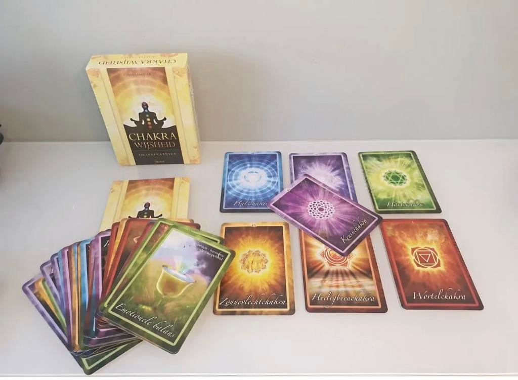 Chakra Wijsheid - Orakelkaarten met boekje, Ophalen of Verzenden, Zo goed als nieuw, Tarot of Kaarten leggen, Overige typen
