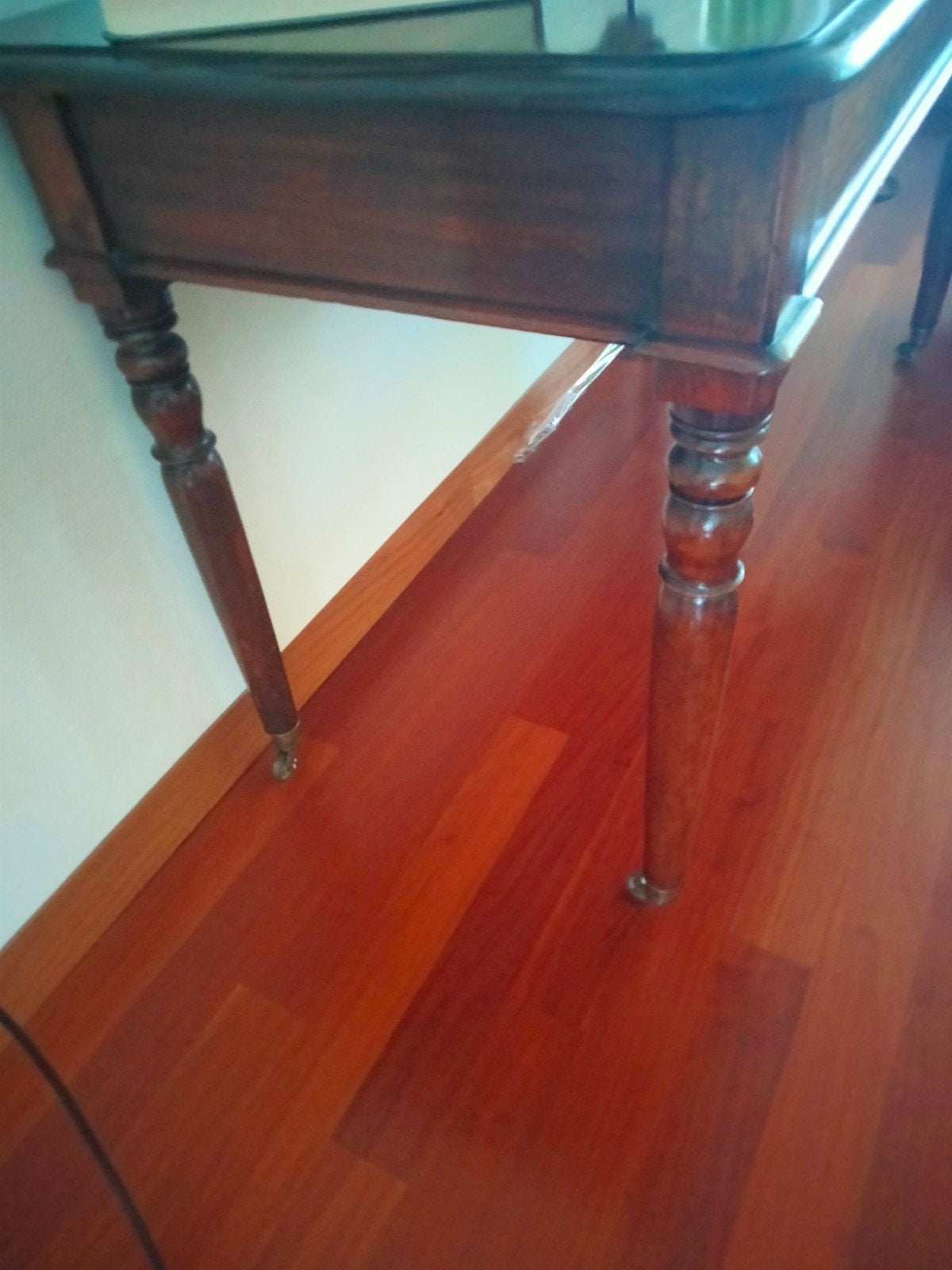 Mooie side table in super staat., Ophalen