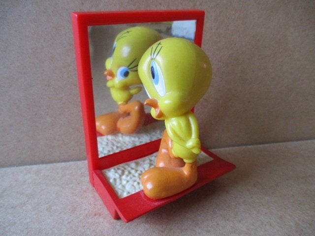 adv10474 tweety voor spiegel, Ophalen, Looney Tunes, Gebruikt, Beeldje of Figuurtje