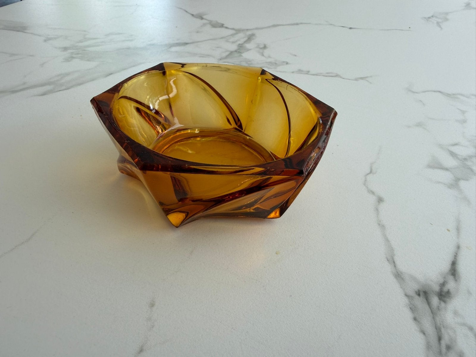 VINTAGE Art Deco schaaltje, Huis en Inrichting, Ophalen of Verzenden, Zo goed als nieuw, Rond, Glas