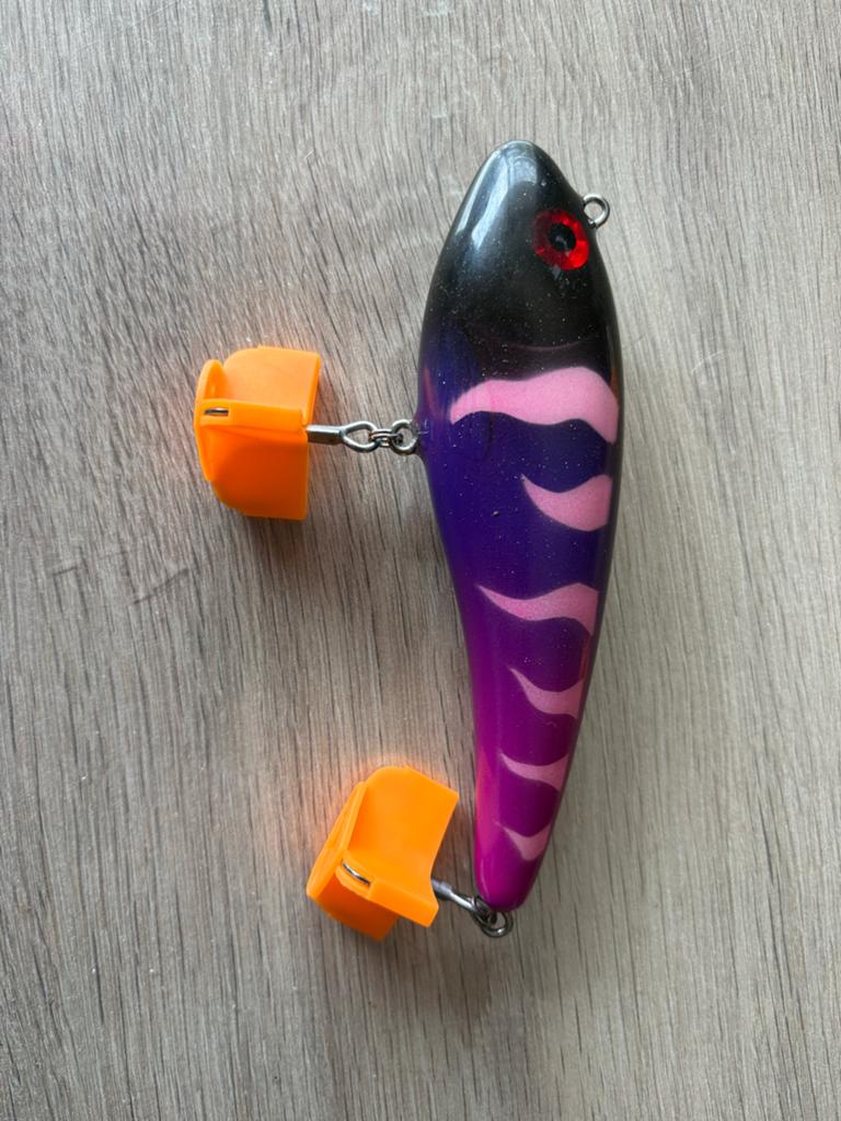 Bossel Tukker Baits kunstaas - Zwart/Paars/Roze, Ophalen of Verzenden, Zo goed als nieuw, Overige typen