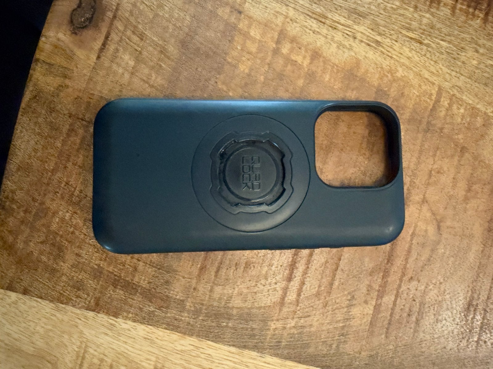 Quadlock case met magsafe voor iphone 16 pro, Ophalen of Verzenden, Zo goed als nieuw