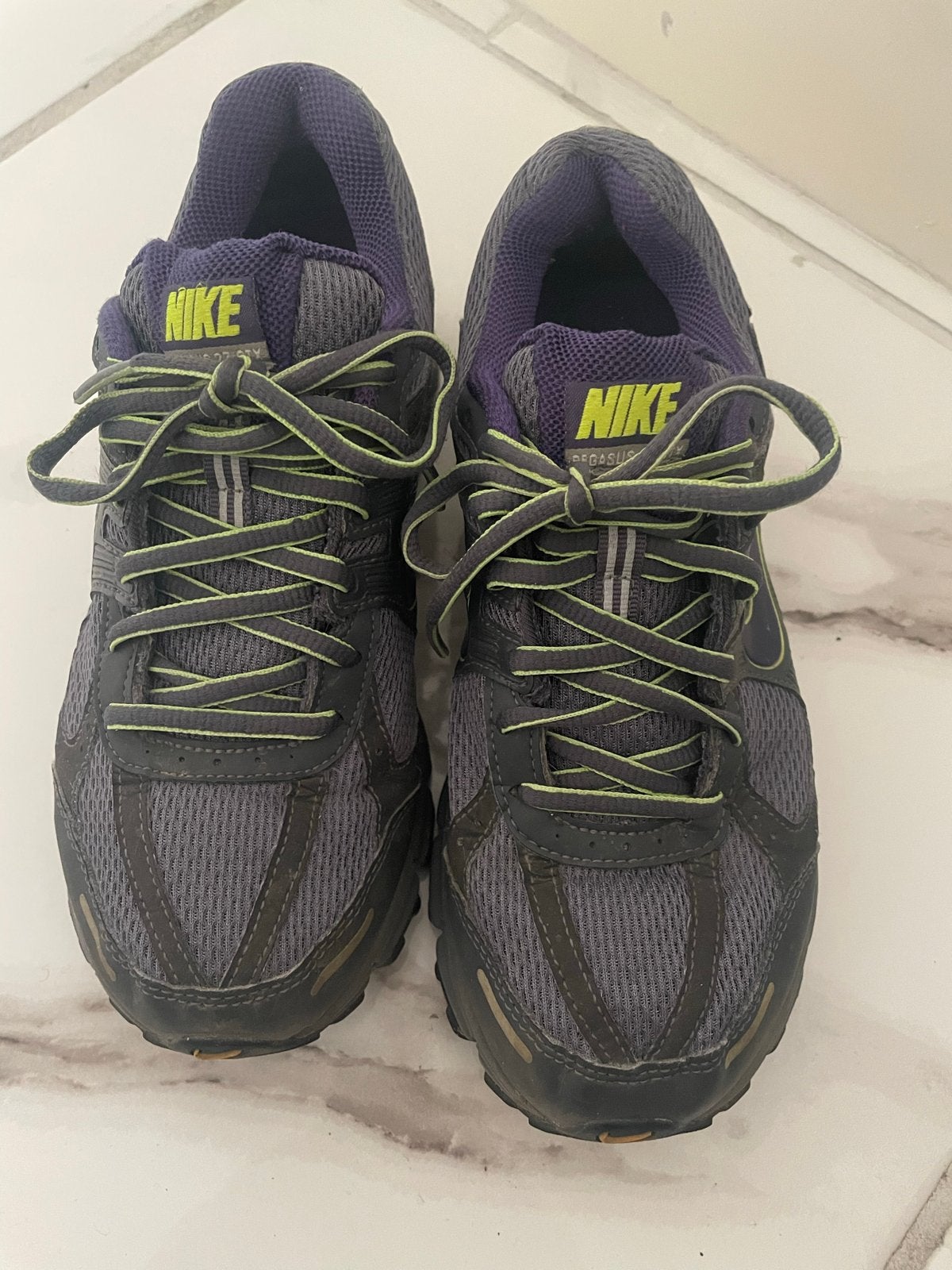 Nike Pegasus 27 GTX hardloopschoenen maat 37.5, Kleding | Dames, Ophalen, Gedragen, Grijs, Sportschoenen