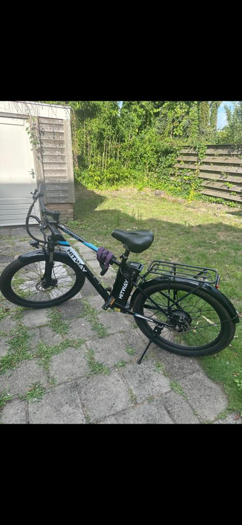 HITWAY . Black with blue details, Fietsen en Brommers, Ophalen, Zo goed als nieuw, 26 inch of meer